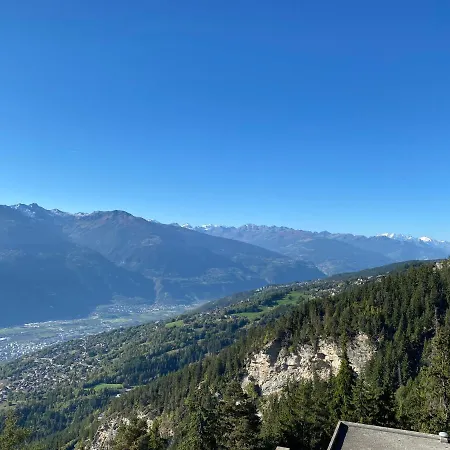 Residences Kandahar דירה