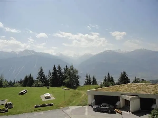 Residences Kandahar Apartment *