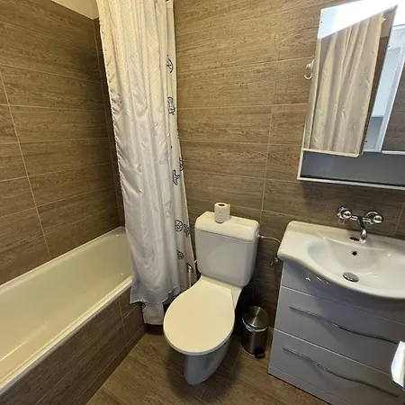 Residences Kandahar アパート クラン